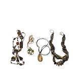 Lot of 5 Modern Costume Necklaces (J)