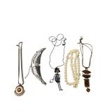 Lot of 5 Costume Necklaces (J)