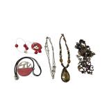 Lot of 5 Costume Necklaces (J)