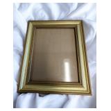 Gold Vintage Picture Frame (P)
