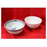 Lot of 2 Vintage Chinese Bowls