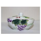 A Porcelain Trinket Box