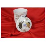 A Japanese Fukugawa Ceramic Teacup and Lid