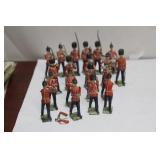 Lot of 19 Metal Soldiers