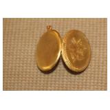 Vintage Gold Filled Photo Locket