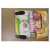 Book: Walt Disney Alice in White Rabbit's House