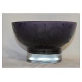 An Art Glass Etched Bowl