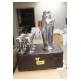 Deco Lucite Handle Shaker