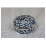 An Antique Chinese Cover Box