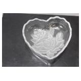 A Heart Shape Frost Glass Rose Bowl