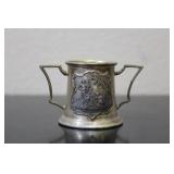 A Quadruple Plate Small Cup