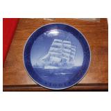 Royal Copenhagen Denmark 1961 Plate