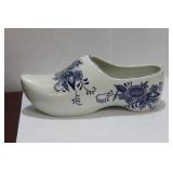 A Delft or Delft Style Shoe