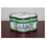 A Chinese Enamel Box