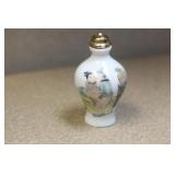 Erotica snuff bottle