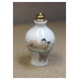 Erotica snuff bottle