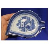 A Mottahedeh Leaf Form Ashtray