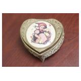 Ornated 3-Legged Trinket Box