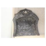 Well carved crumb catcher