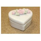Porcelain Floral Heart Shape Trinket Box