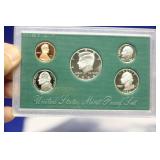 A 1994 US Mint Proof Set