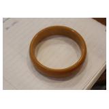 Vintage Bakelite/Lucite Bangle Bracelet