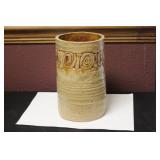 A Clay Cylinder Vase
