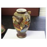 A Kutani Dragon Vase