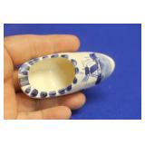 A Delft Personal Ashtray
