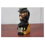 An Artone Small Porcelain Mug