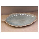 Ceramic leaf bowl