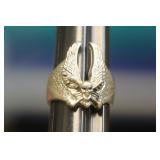 Skull ring