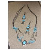 Pair of earrings