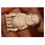 Well Carved B o n e Netsuke