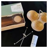 4-Piece Kala-Wood TV Tray Set, 22K Weeping Gold Trim Porcelain 3 Section Tray 