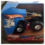 Hot Wheels Monster Jam Rev Tredz Truck