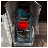 Metal Road-Hazard Warning Lantern & Case