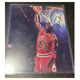 MICHAEL JORDAN SIGNED 8X10 PHOTO.