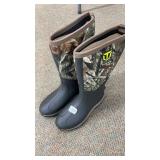 Men's Muck Style Boots Size 7