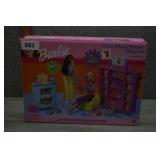 NIB 2001 Barbie Chic Shoe Store Playset