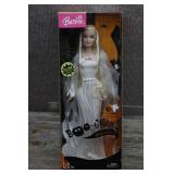 NIB 2004 Boo-tiful Halloween Barbie
