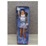 NIB 2000 Star Skater Teresa Barbie Doll