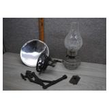 Reflective Cast Iron Wall Mount Oil Lamp Holder