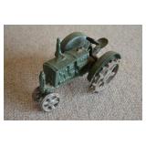 Vintage-Style Cast Iron Rustic-Green Toy Tractor