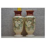 Antiq Victorian Glass vase w/floral decorations
