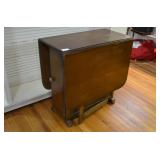 Antique British Foldable Gateleg Dining Table
