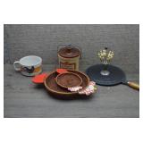 Vtg Kitchenware Lot Rooster Basket Sourdough Pot