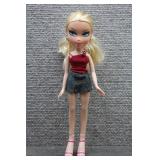 2001 MGA Bratz Cloe Fashion Doll