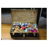 VtgSyle Toy Chest Filled of Beanie Baby Plush Toys