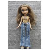 2001 MGA Bratz Strut It Yasmin Doll